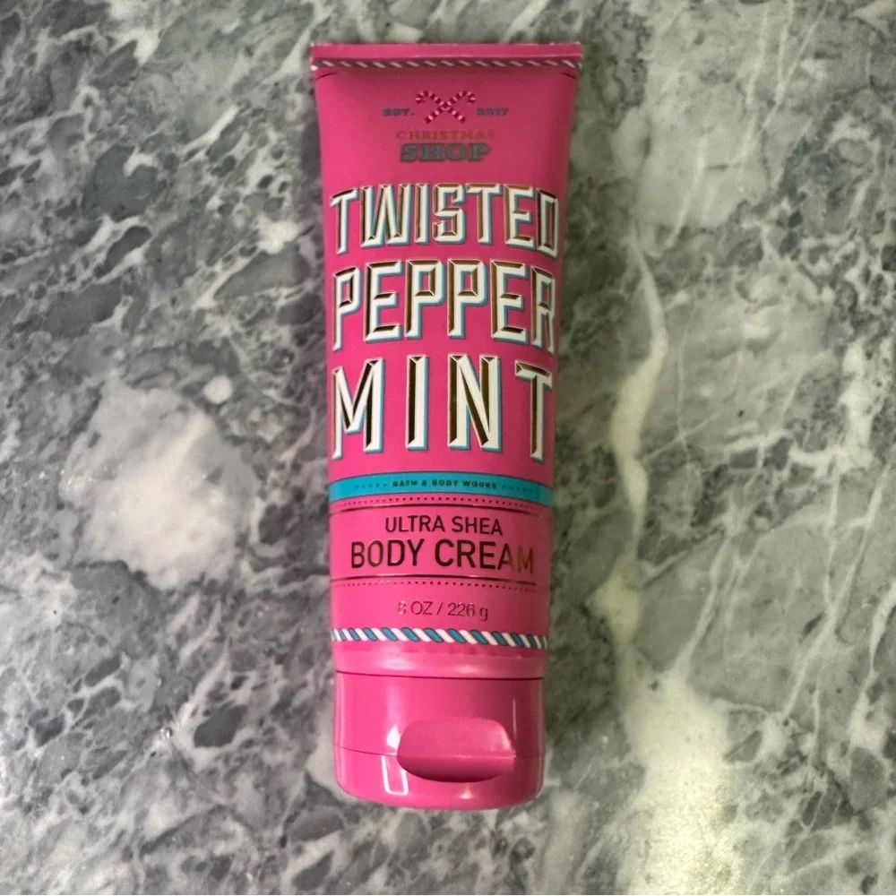 Bath and Body Works Lotion Ultra Shea Body Cream Twisted‎ Peppermint